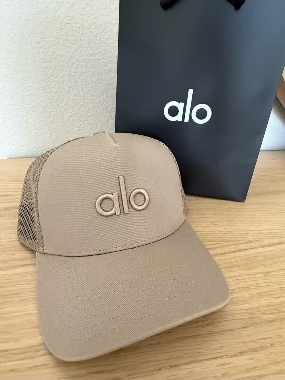 ALO Yoga Men's Tan Trucker Hat with Embroidered Logo
